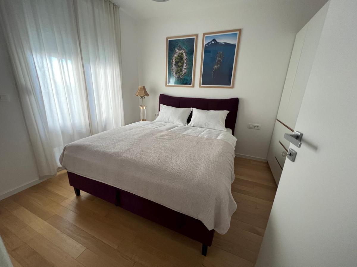 New Loris Apartman Zára Kültér fotó