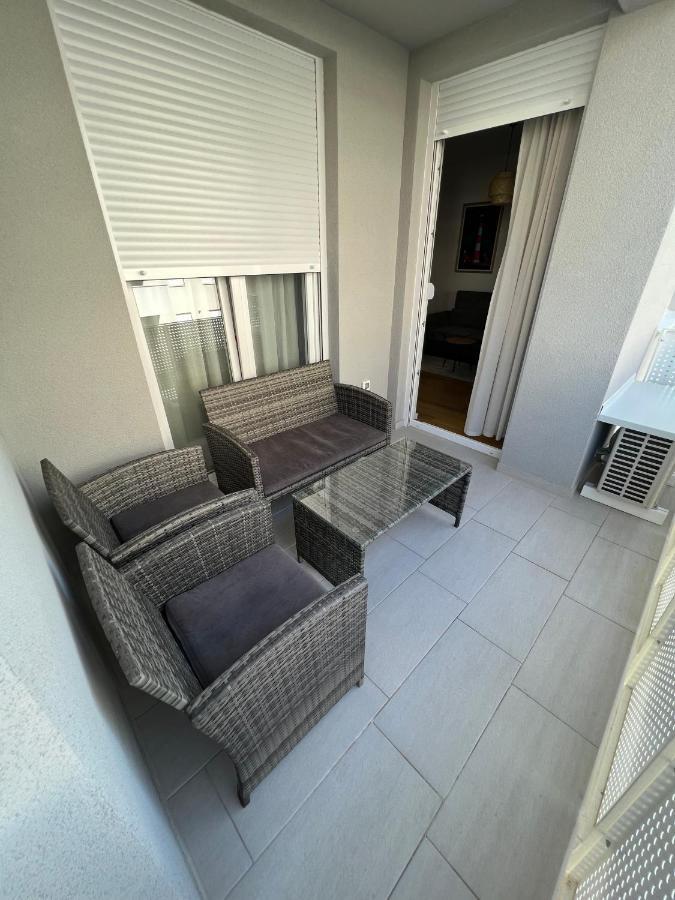 New Loris Apartman Zára Kültér fotó
